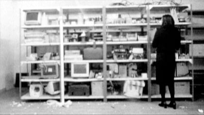 film still: Fraulein Stromkreis focuses on the power supply

